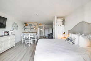 Apartment (0 Bedroom) | Interior