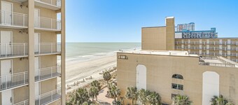 Oceanfront Condo in Myrtle Beach: Near Restaurants