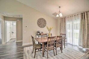 House (3 Bedrooms) | Interior - 3 Mi to Golf: Loris Home w/ Big Private Yard! (Loris)