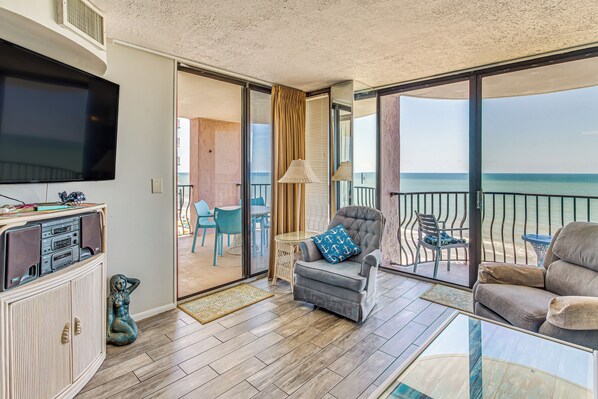 Apartment (3 Bedrooms) | Interior - Oceanfront Condo w/ Balcony in Myrtle Beach! (Myrtle Beach)