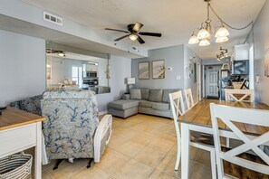 Apartment (2 Bedrooms) | Interior - Ocean-view Penthouse Condo in North Myrtle Beach! (North Myrtle Beach)
