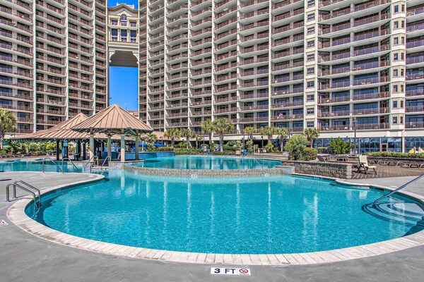 Resort Perks & Pools: Townhome By Barefoot Landing - North Myrtle Beach, SC
