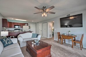 Apartment (2 Bedrooms) | Interior - Pool Access & Lake Views: Osage Beach Condo! (Osage Beach)