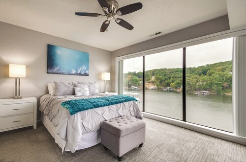 Boat Dock + Pool Access! Osage Beach Condo