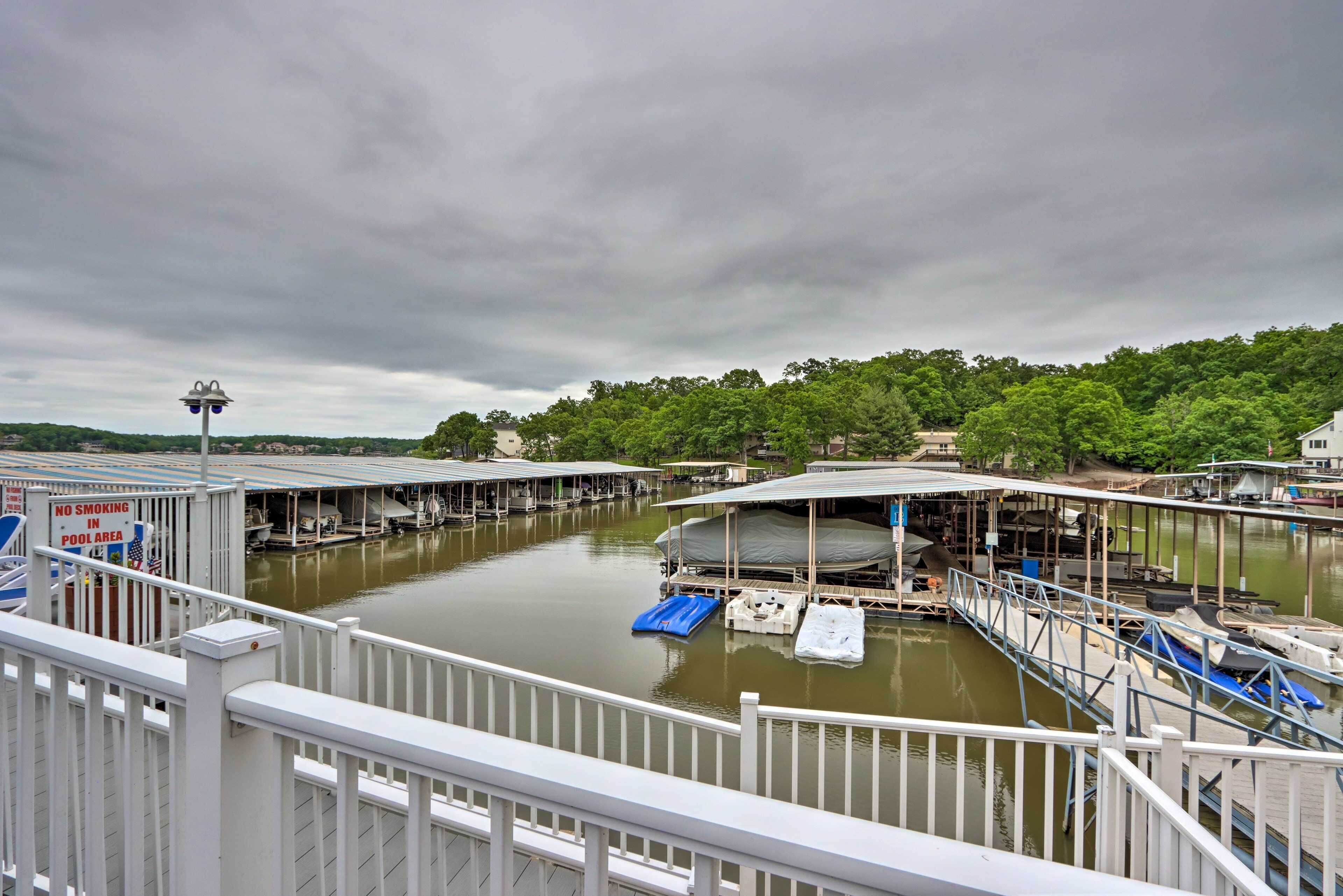 Osage Beach Condo - Lake Views & Boat Rentals