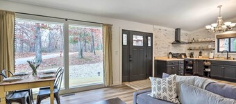 Cottage w/ Grill & Fire Pit in Osage Beach!