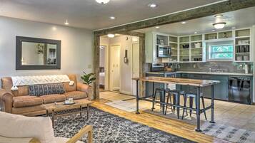 House (2 Bedrooms) | Front of property