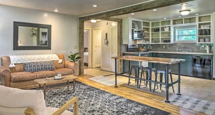 Quiet Country Home in Ava With Chic Interior!