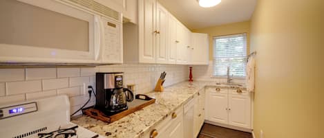 Cottage (2 Bedrooms) | Interior