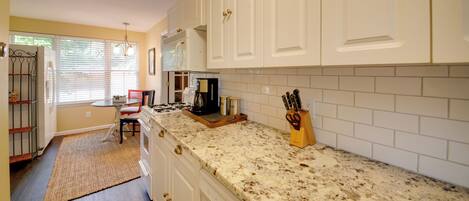 Cottage (2 Bedrooms) | Nội thất