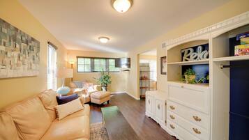 Cottage (2 Bedrooms) | Interior