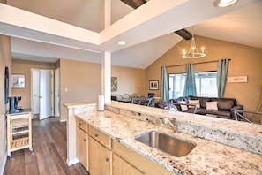 Interior - Resort Home w/ Hot Tub on Lake of the Ozarks! (Osage Beach)