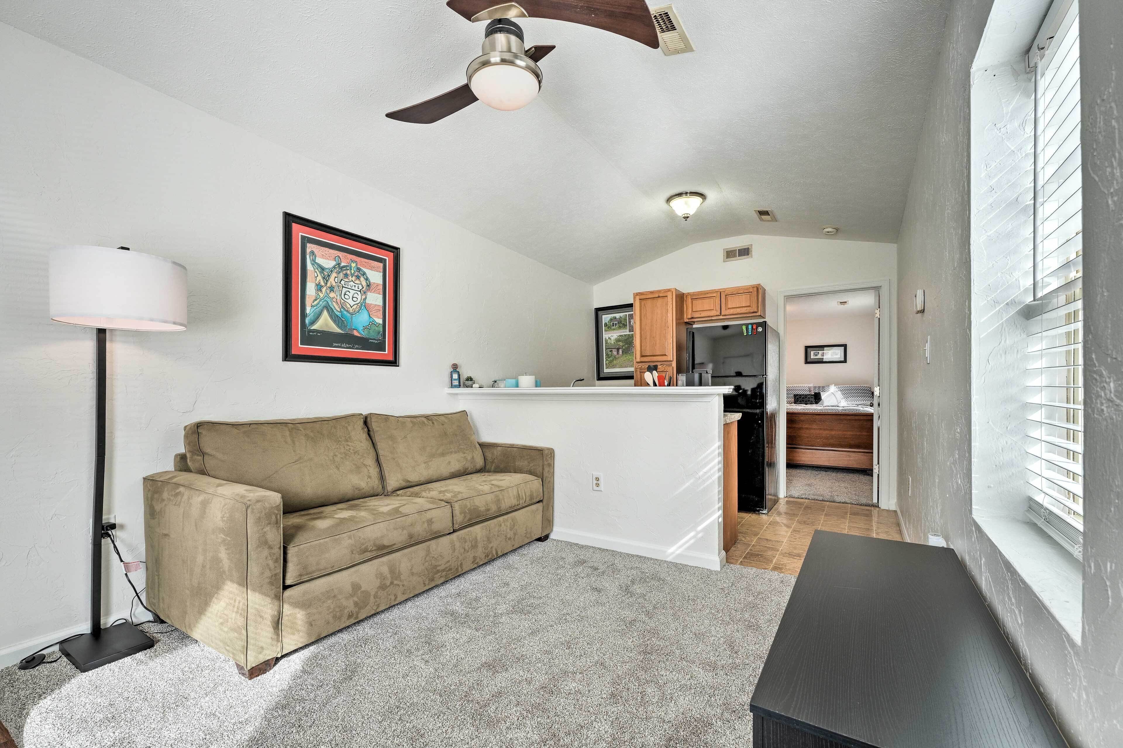 Route 66 Retreat < 1 Mi to Dtwn Springfield!