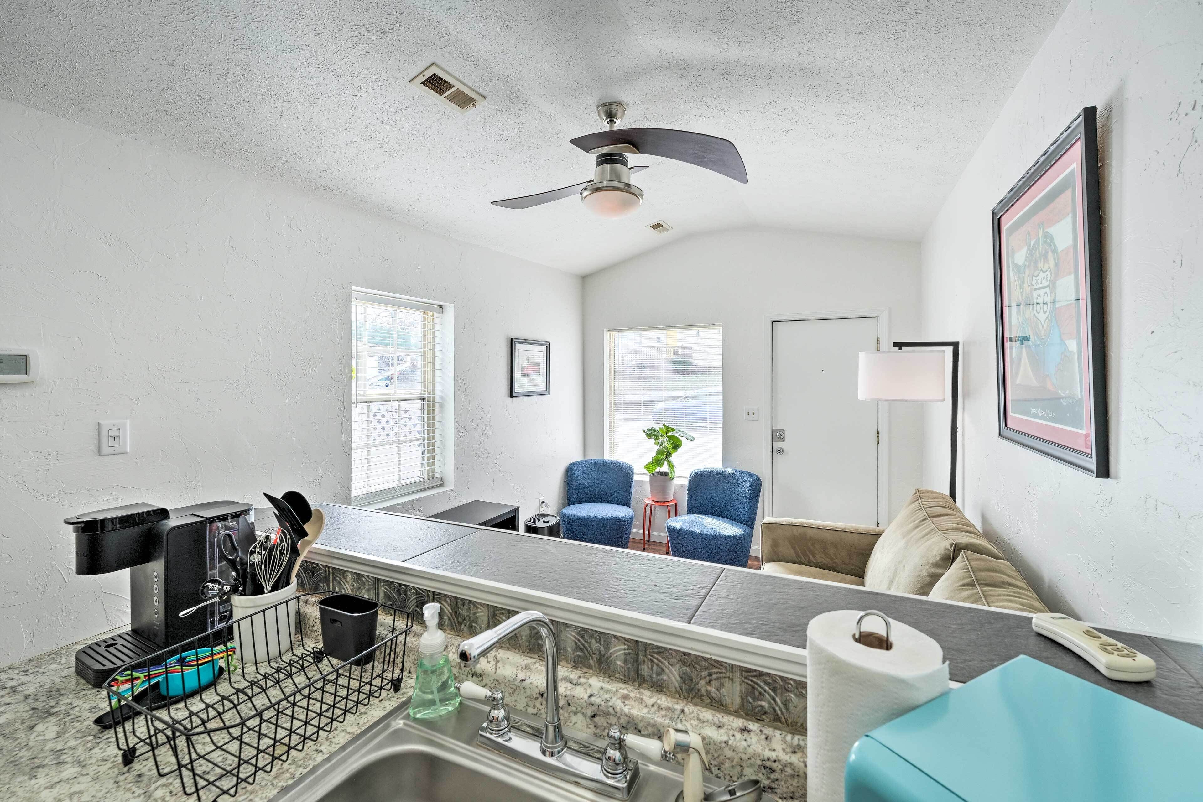 Route 66 Retreat < 1 Mi to Dtwn Springfield!