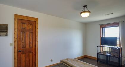 Rustic Missouri Vacation Rental w/ Hill Views!