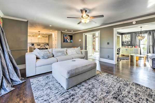House (4 Bedrooms) | Interior