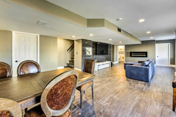 Saint Charles House Near Historic Downtown! - Chesterfield, MO