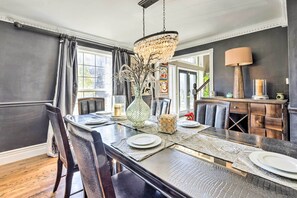 House (4 Bedrooms) | Interior