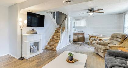 Deck & Table Rock Lake View: Shell Knob Escape!