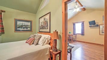 House (1 Bedroom) | Interior