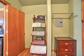House (1 Bedroom) | Interior