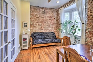 Apartment (1 Bedroom) | Interior - St Louis Retreat ~ 1 Mi to Botanical Garden (St. Louis)