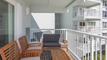 Apartment (1 Bedroom) | Interior