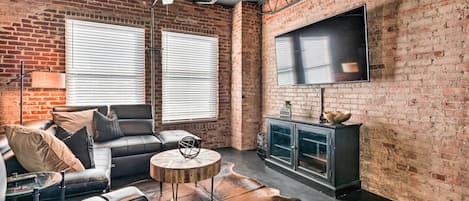 Apartment (0 Bedroom) | Interior