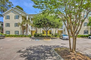 Interior - Sunny Coastal Condo ~ 1 Mi to N Myrtle Beach! (North Myrtle Beach)