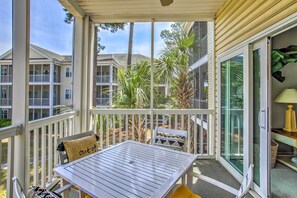 Apartment (2 Bedrooms) | Interior - Sunny Coastal Condo ~ 1 Mi to N Myrtle Beach! (North Myrtle Beach)