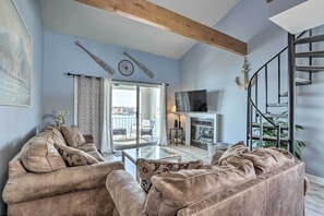 Apartment (2 Bedrooms) | Interior - Lakefront Retreat: Prime Osage Beach Location! (Osage Beach)