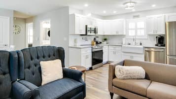 Nhà (2 Bedrooms) | Nội thất