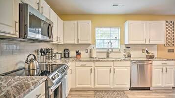 Rumah (5 Bedrooms) | Interior