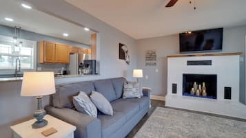 House (2 Bedrooms) | Interior