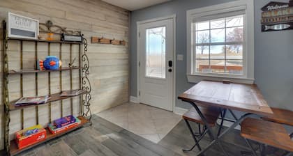 Table Rock Lake Home - Fire Pit & Lake Views!