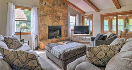 Table Rock Lake Getaway w/ Fire Pit, Deck & Grill!