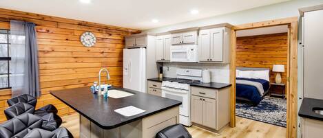 House (3 Bedrooms) | Interior