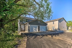 Front of property - Townhome 1-min Walk to Lake & Close to Sdc! (Kimberling City)