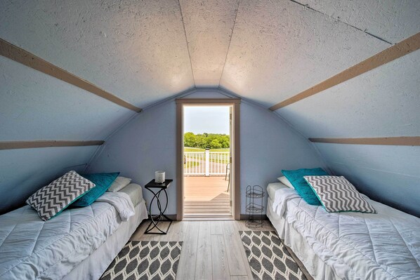 Cottage (1 Bedroom) | Interior - Updated Berger Cottage w/ Pool, on a Private Farm! (Berger)