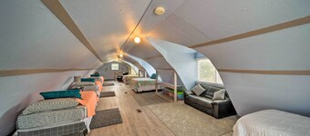 Updated Berger Cottage w/ Pool, on a Private Farm!