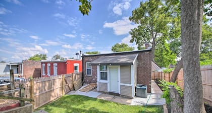 9 Mi to Dtwn: Vibrant St Louis Home!
