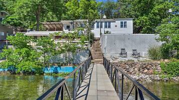 House (3 Bedrooms) | Front of property