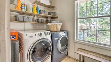 House (3 Bedrooms) | Bahagian dalam