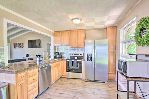 Private Dock: Home on Lake of the Ozarks