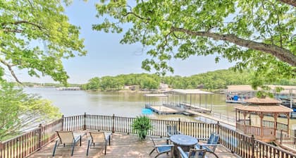 Dock! Waterfront Family Home on Lake of the Ozarks
