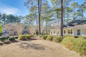 Apartment (2 Bedrooms) | Interior - Lakefront Mccormick Gem: Deck & Golf Course Views (McCormick)