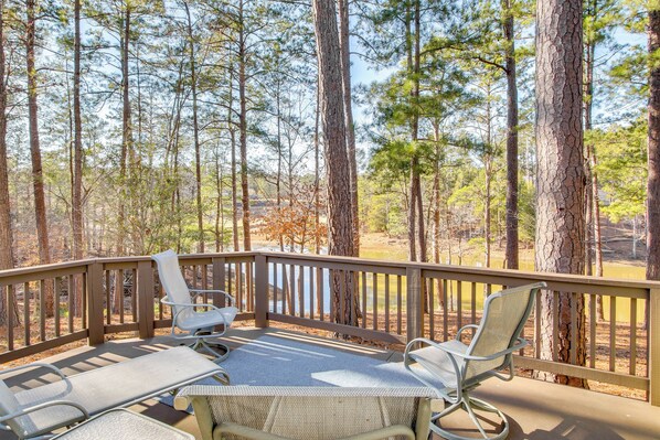 Apartment (2 Bedrooms) | Front of property