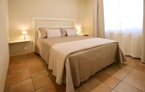 Classic-lejlighed | Premium-sengetøj, dundyner, senge med madrasser af memory foam