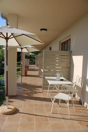 Terrace/patio - LE SETTE VIE HOLIDAY HOMES (Monforte d'Alba)