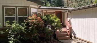 Quiet 3 Bedroom House in Desirable Eugene Neighborhood